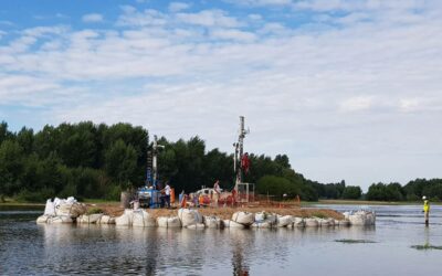 Des sondages géotechniques menés dans le lit mineur de la Loire